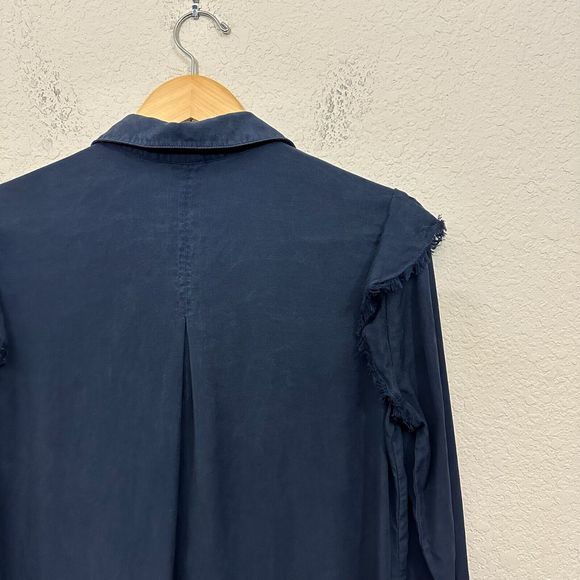 ANTHROPOLOGIE CLOTH & STONE L/S Frayed Ruffle Button Down Shirt in Navy - Picture 6 of 10